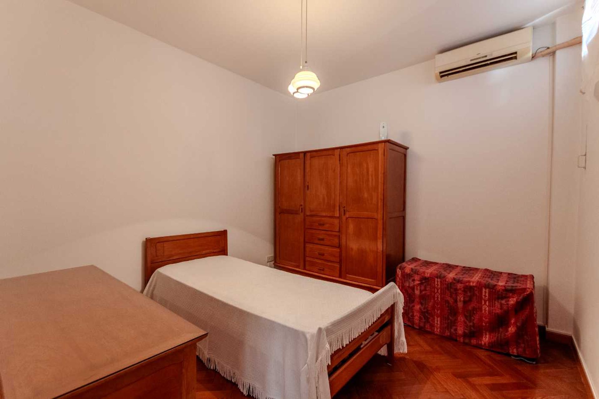 VENTA CASA LOCAL DEPTO APTA CRED. en V. MARTELLI.