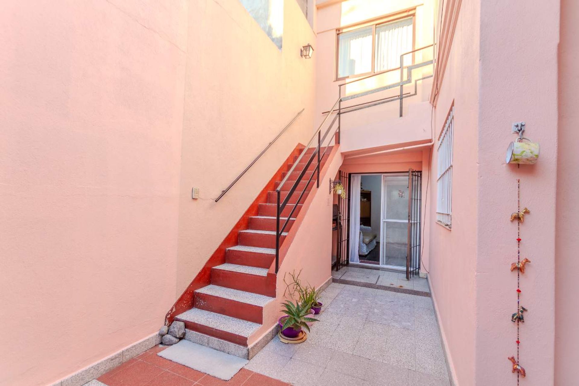 VENTA CASA LOCAL DEPTO APTA CRED. en V. MARTELLI.