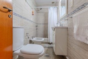 VENTA A/CREDITO CASA+LOCAL+DEPTO en V. MARTELLI.