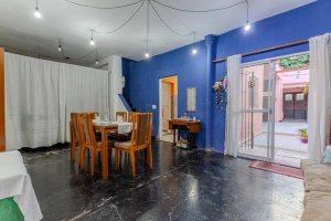 VENTA A/CREDITO CASA+LOCAL+DEPTO en V. MARTELLI.