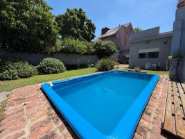 For Sale - 4‑bedroom house with pool in Boulogne