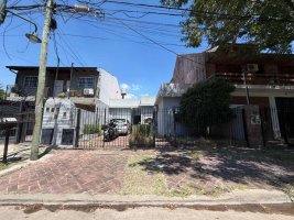 For Sale - 4‑bedroom house with pool in Boulogne