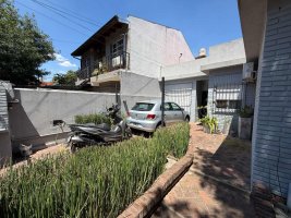 For Sale - 4‑bedroom house with pool in Boulogne