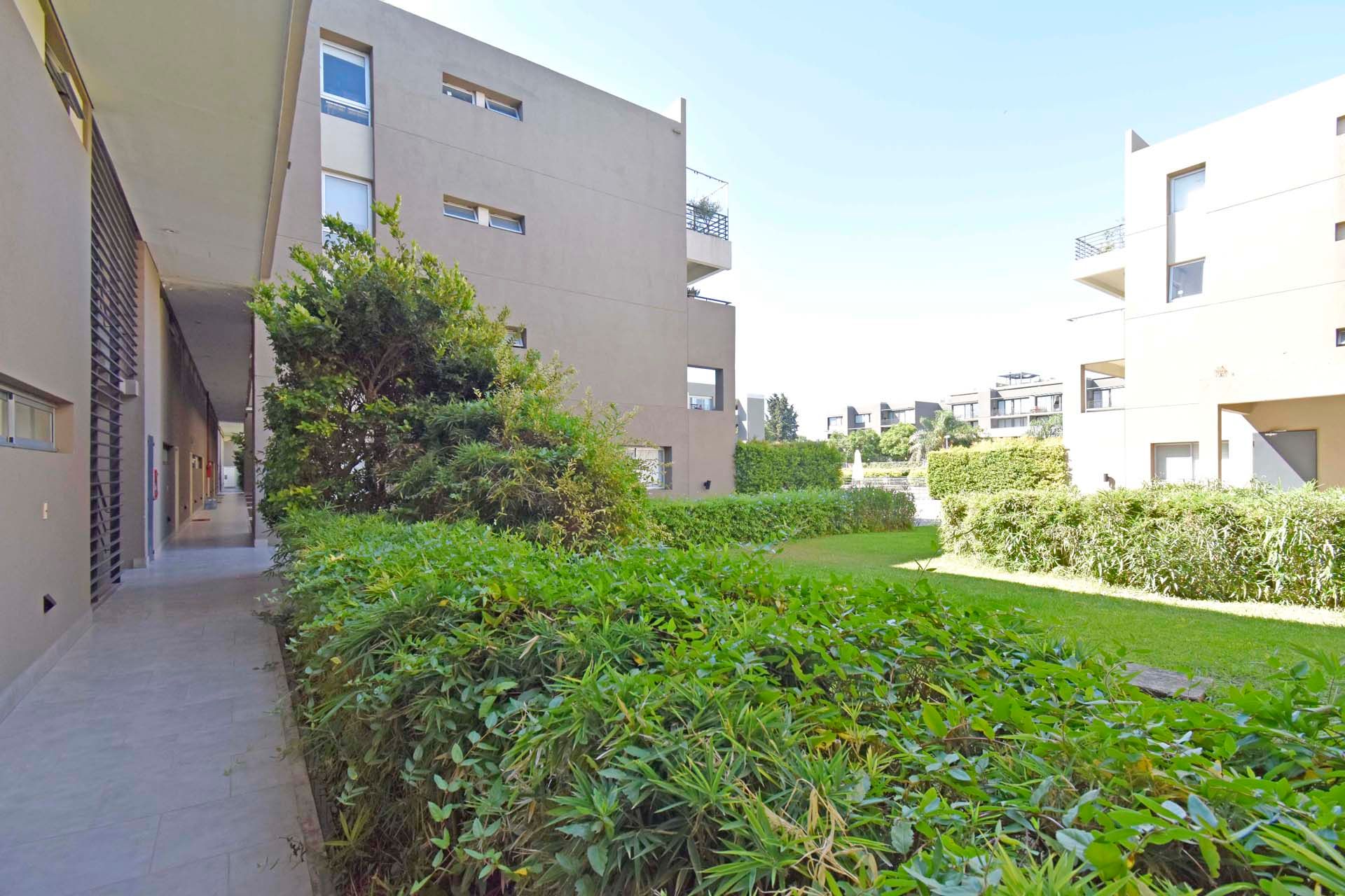 Venta Duplex 3 Amb C/Cochera. Beccar. San Isidro.