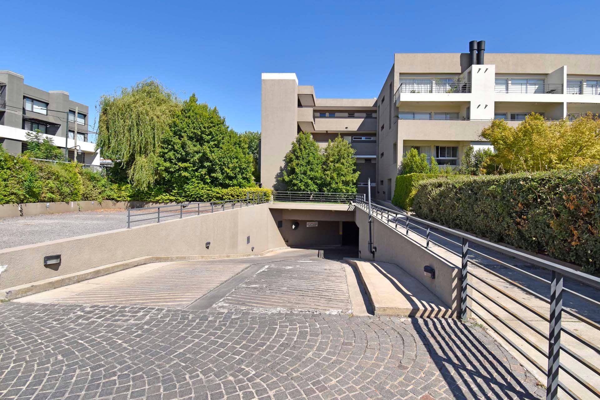 Venta Duplex 3 Amb C/Cochera. Beccar. San Isidro.