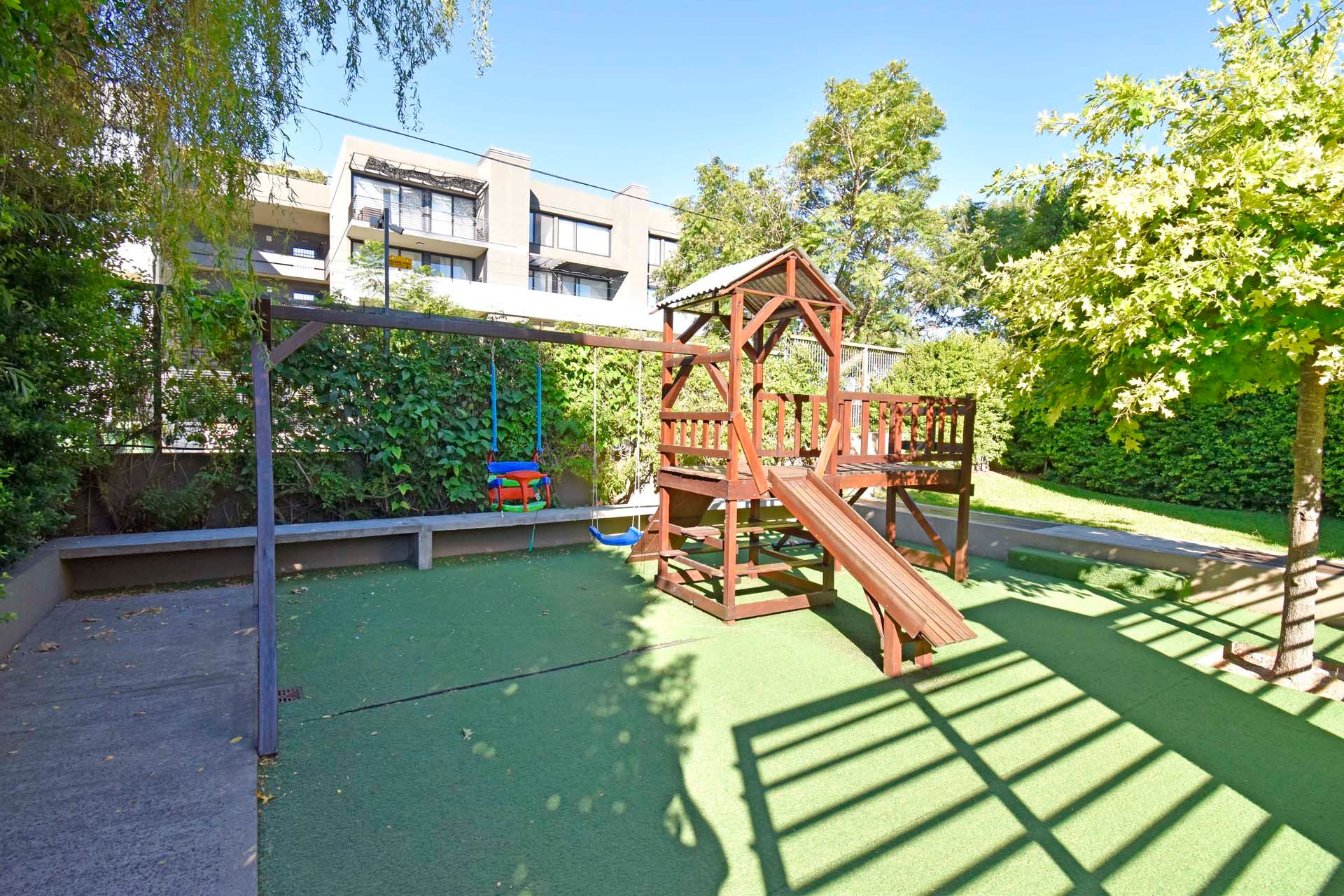 Venta Duplex 3 Amb C/Cochera. Beccar. San Isidro.