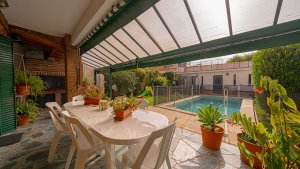 Venta Casa Olivos Centro 5 Ambientes