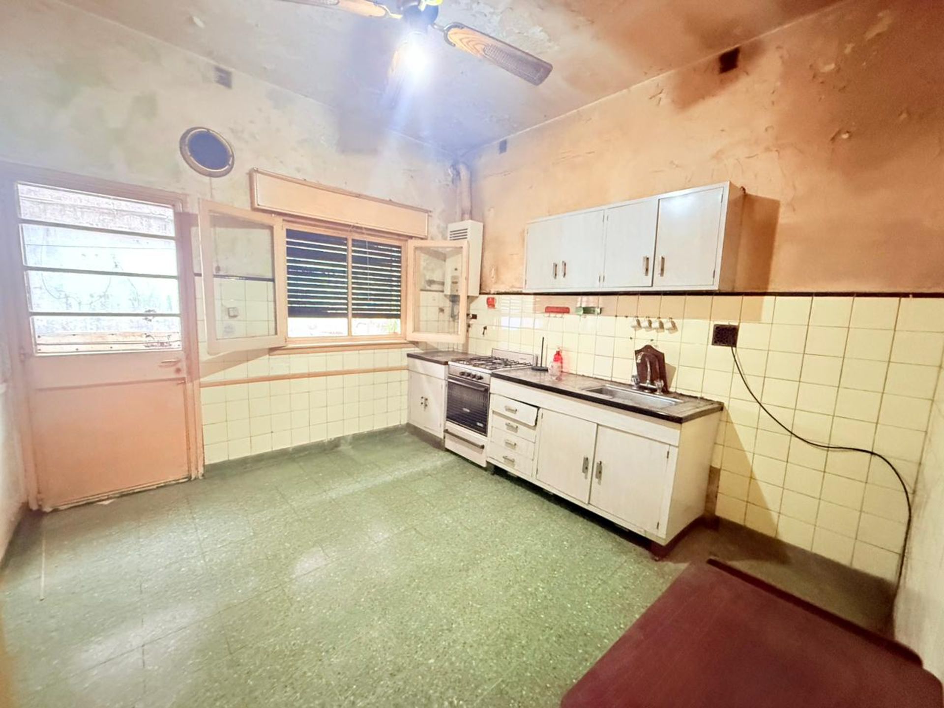 Venta Casa Florida Oeste 5 Ambientes- Permuta