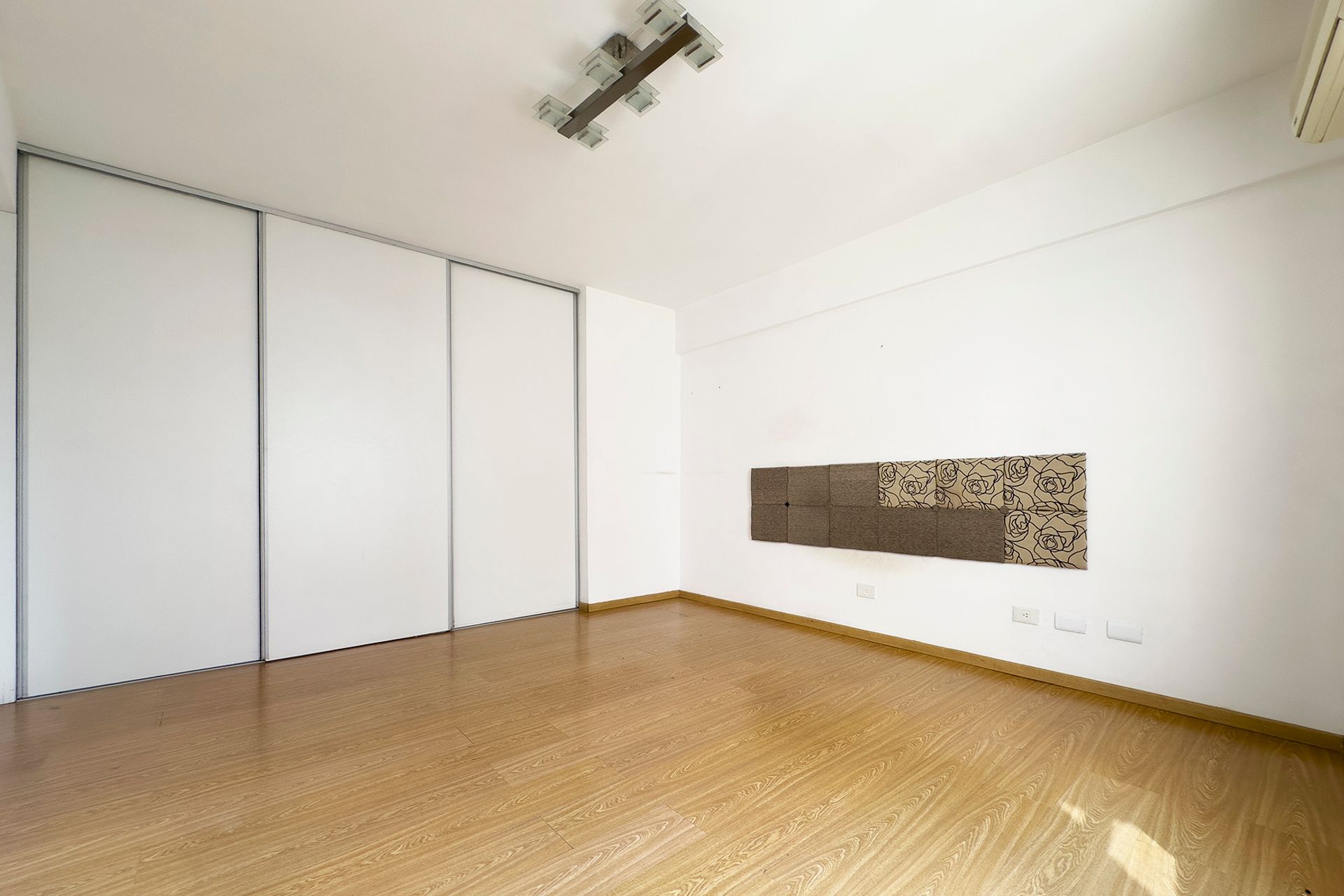 Venta Departamento 4 Amb C/Cochera Florida