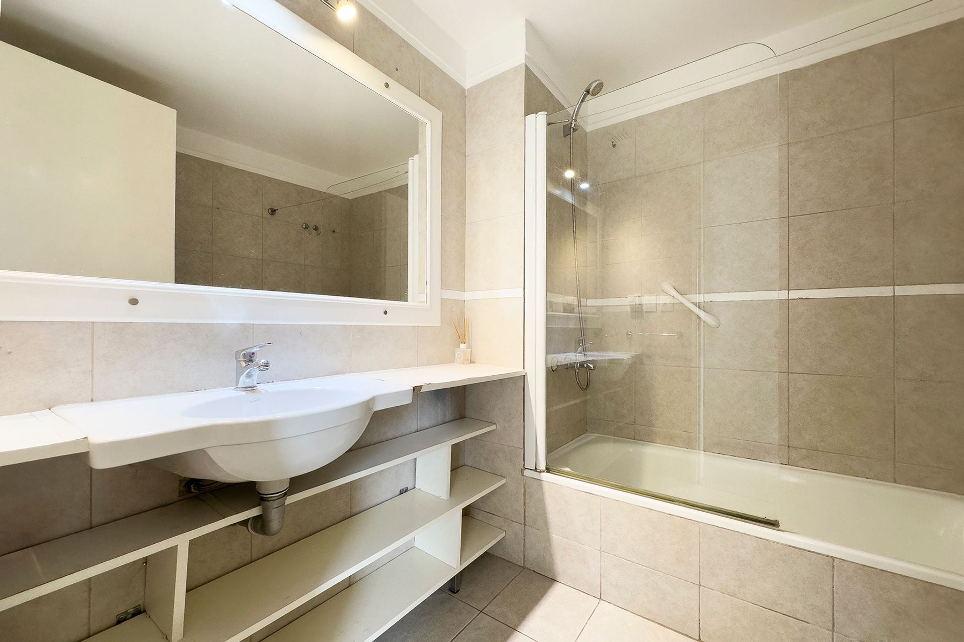 Venta Departamento 4 Amb C/Cochera Florida