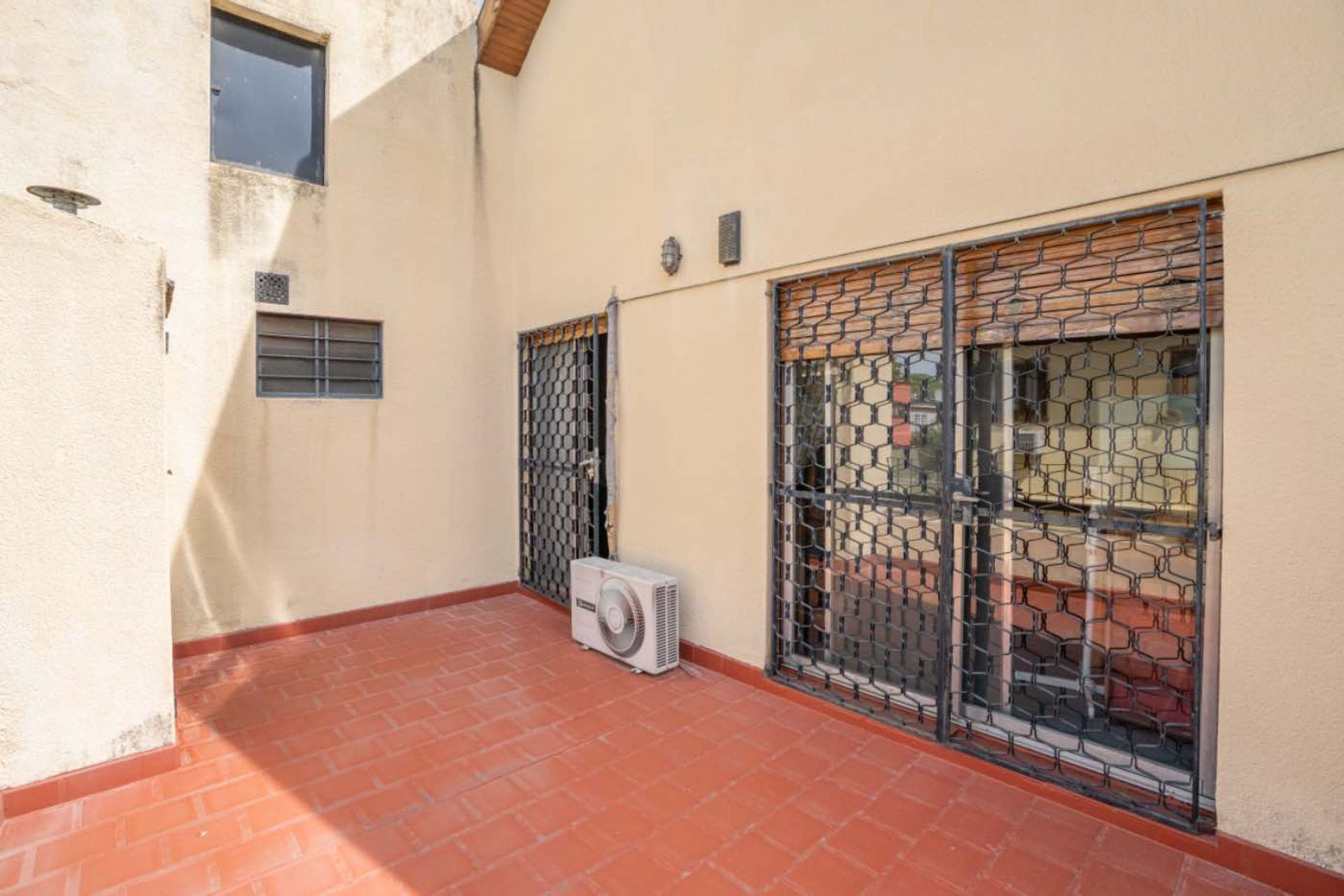 Casa 7 amb c/pileta y parrilla venta Florida Este
