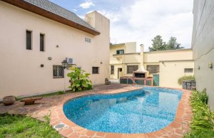 Casa 7 amb c/pileta y parrilla venta Florida Este