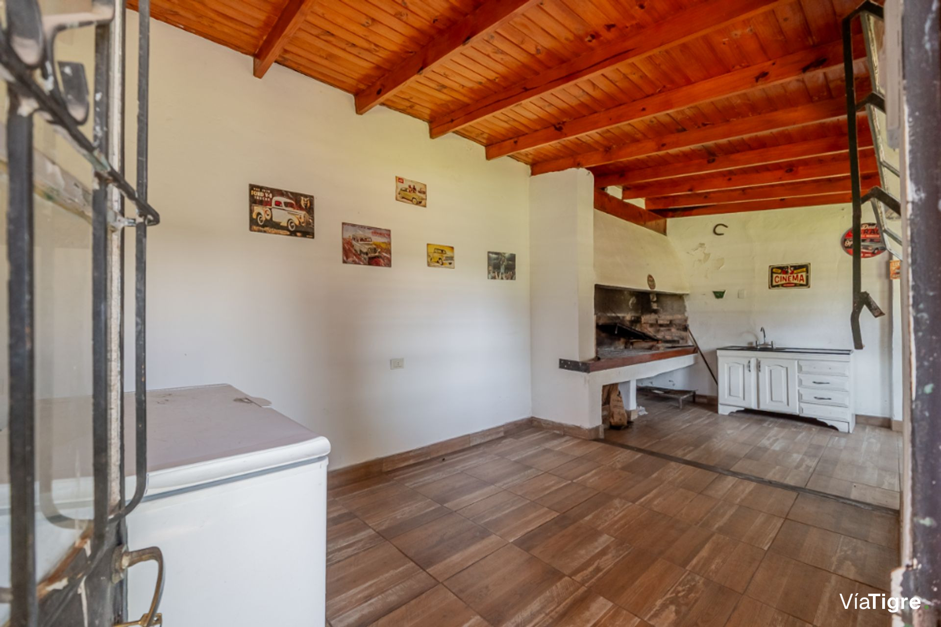 Alquiler casa quinta Benavidez de 1120 m2 c/pileta