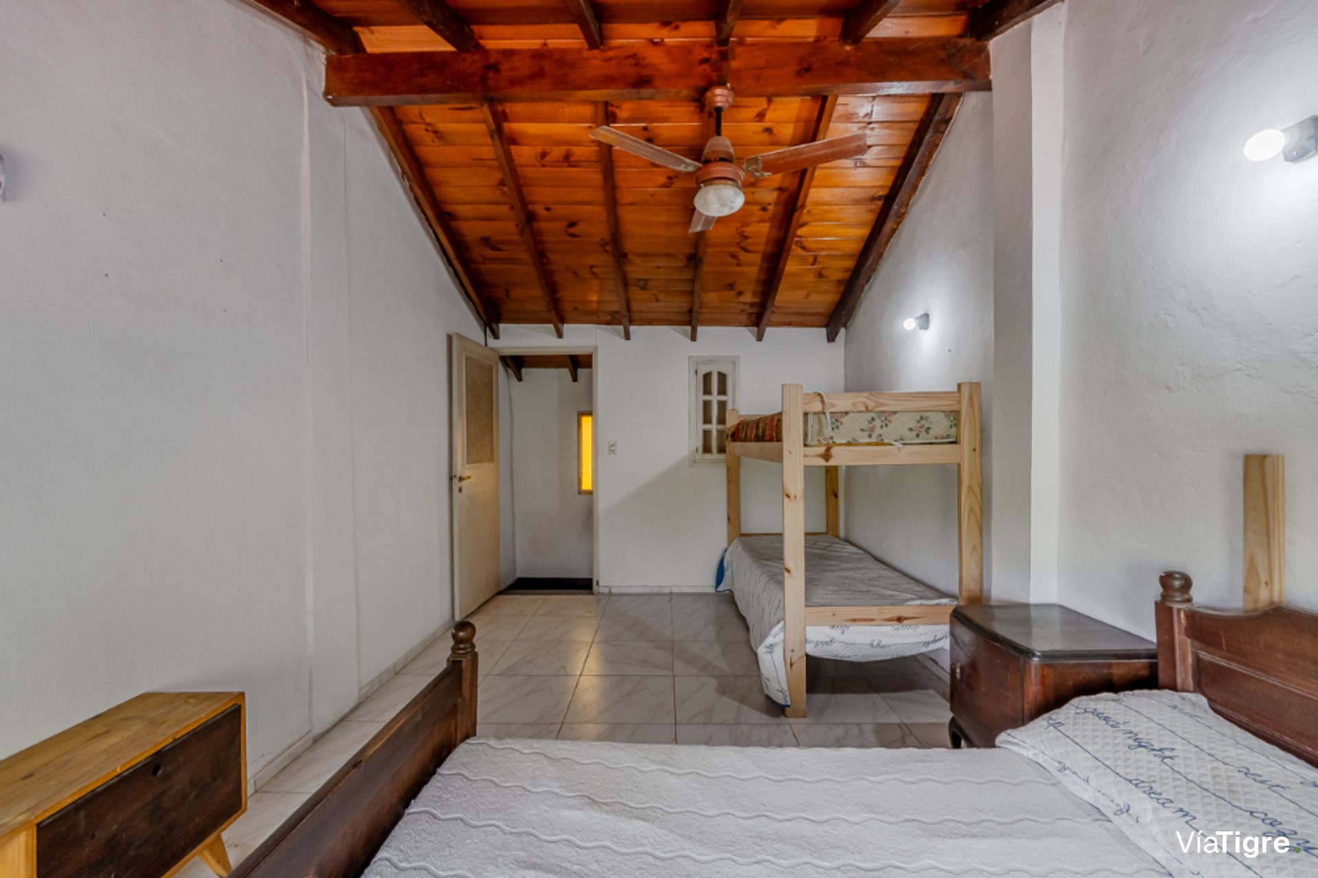 Alquiler casa quinta Benavidez de 1120 m2 c/pileta