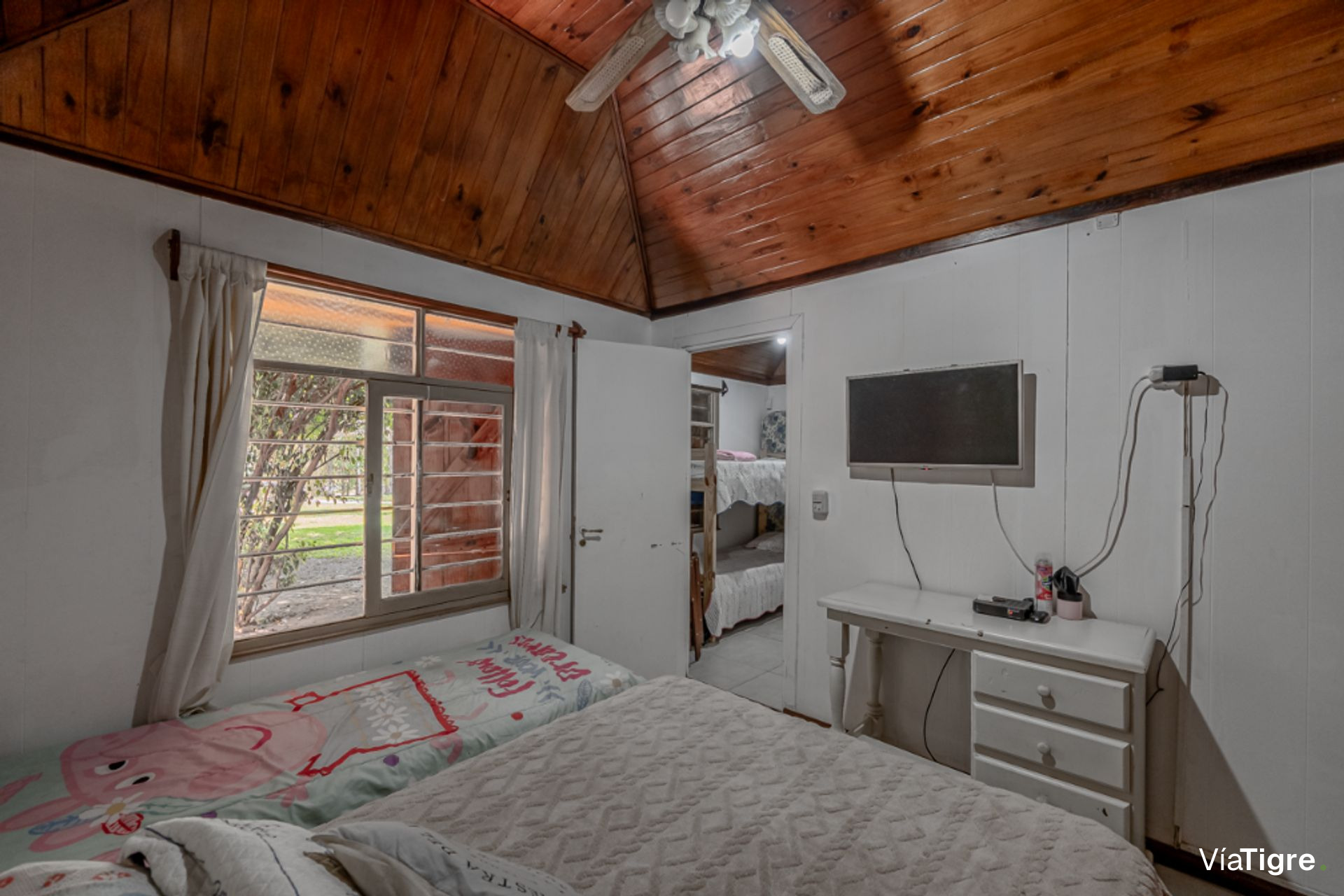 Alquiler casa quinta Benavidez de 1120 m2 c/pileta