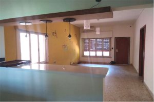 Casa 3 amb Carapachay en PB con jardín y cochera