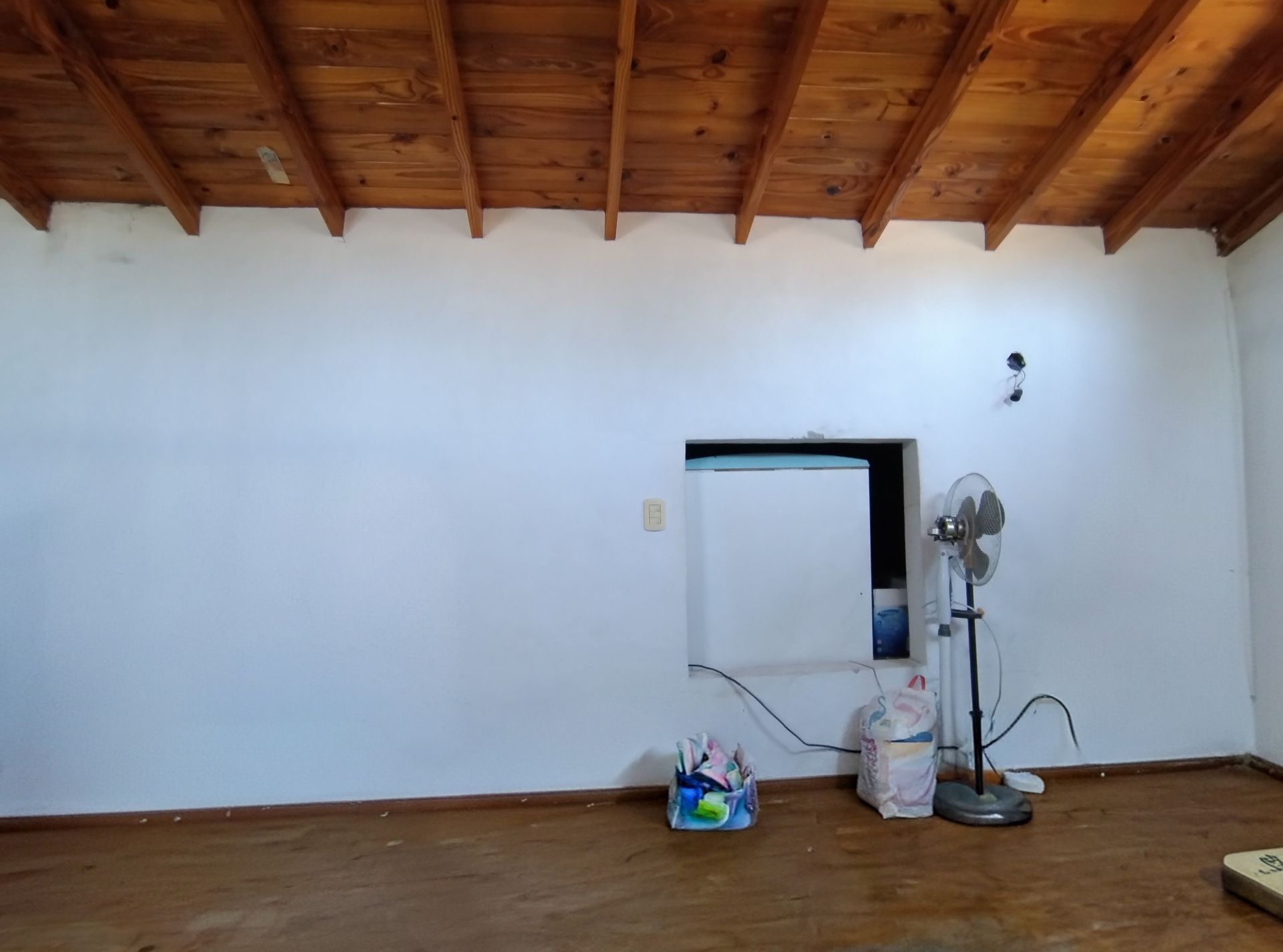 CASA 2 AMB RETASADA en MARTINEZ CREDITO