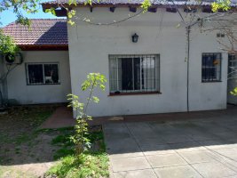CASA 2 AMB en VENTA MARTINEZ APTO CREDITO