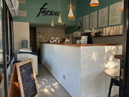 Commercial Space for Sale with Garage Boulogne