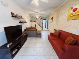 Venta Duplex c/ 3 dormitorios y patio- Victoria