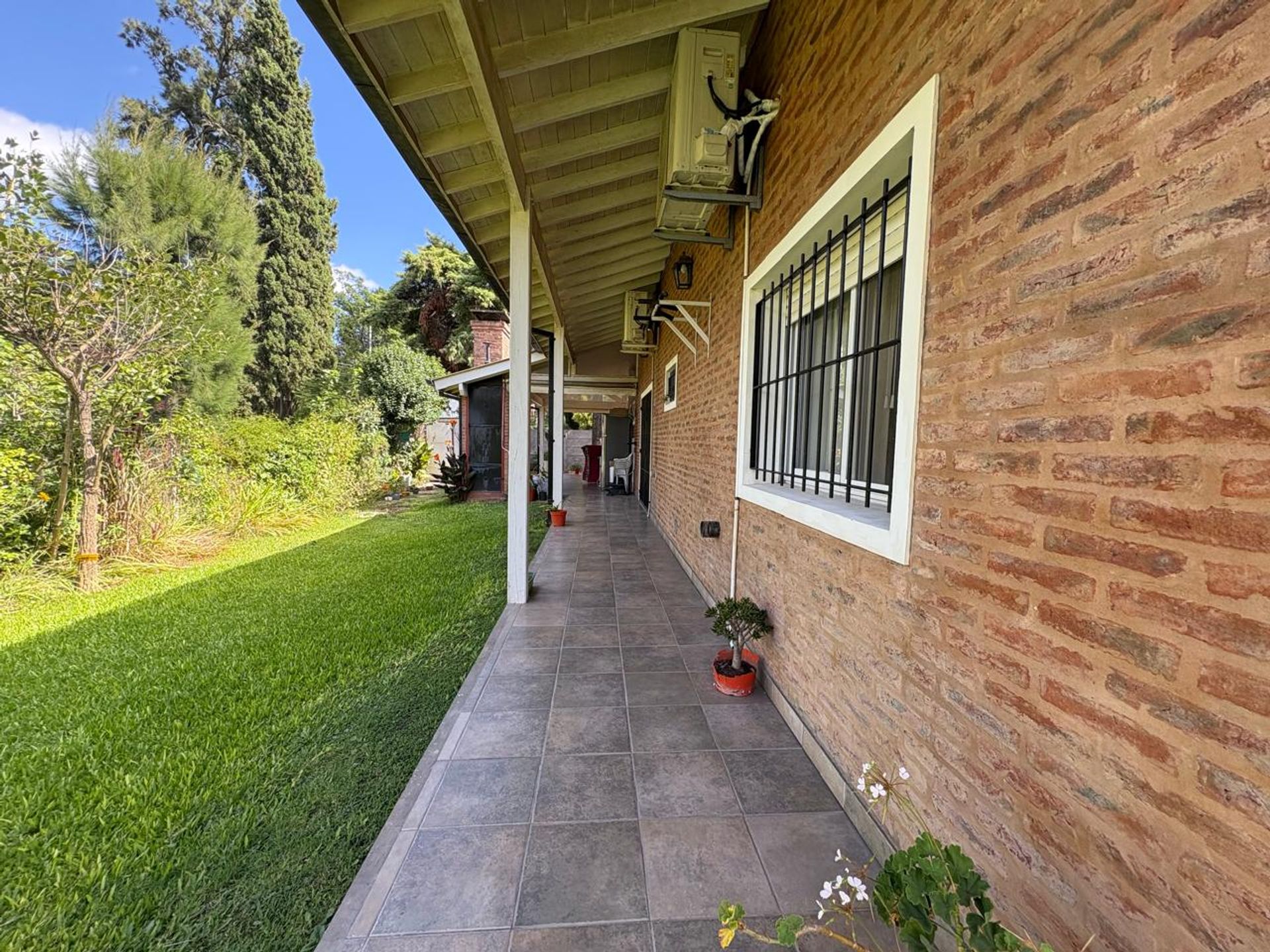 Venta Casa 4 Ambientes La Bota Benavidez- Pileta