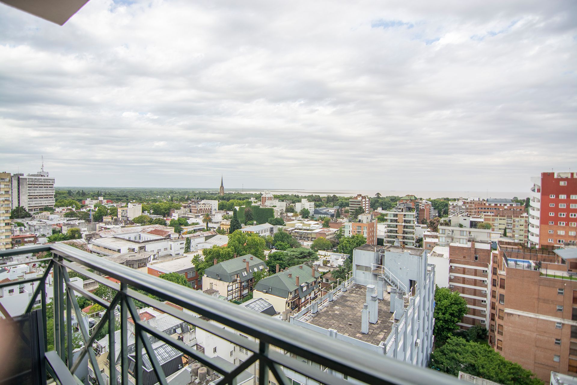 Venta Depto 4 Ambientes + 2 Cocheras, San Isidro