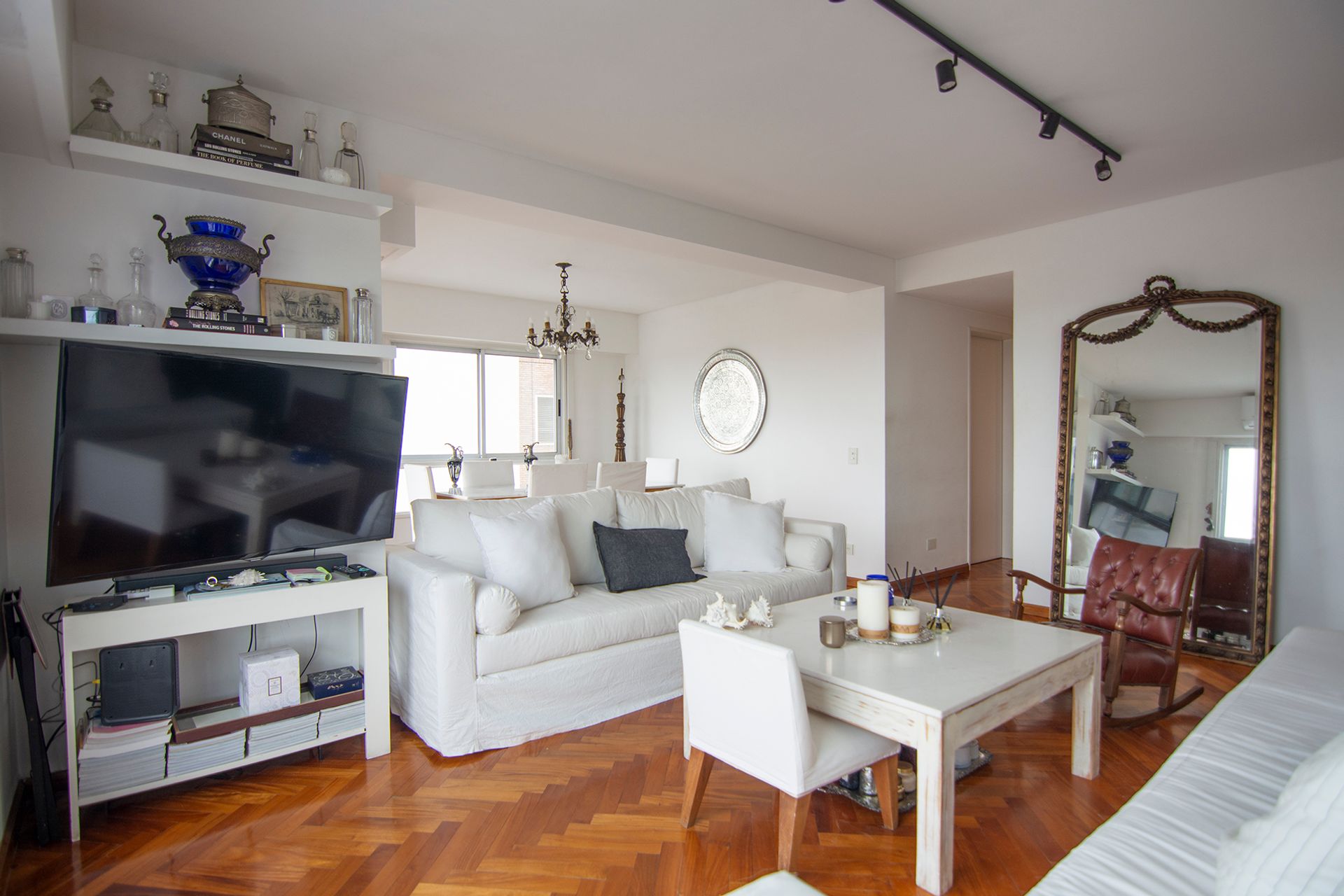 Venta Depto 4 Ambientes + 2 Cocheras, San Isidro