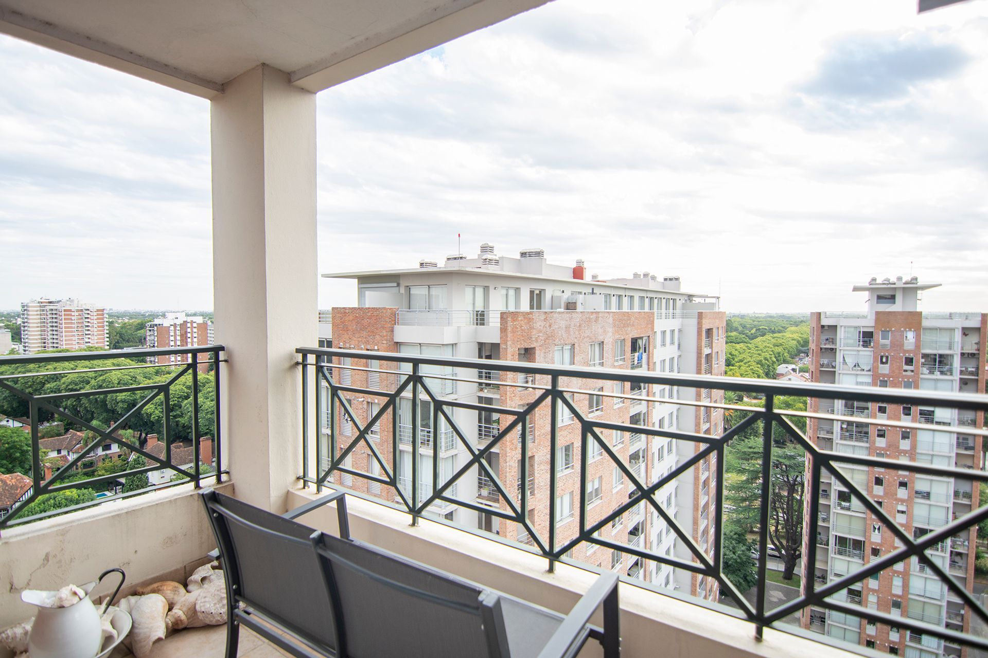 Venta Depto 4 Ambientes + 2 Cocheras, San Isidro