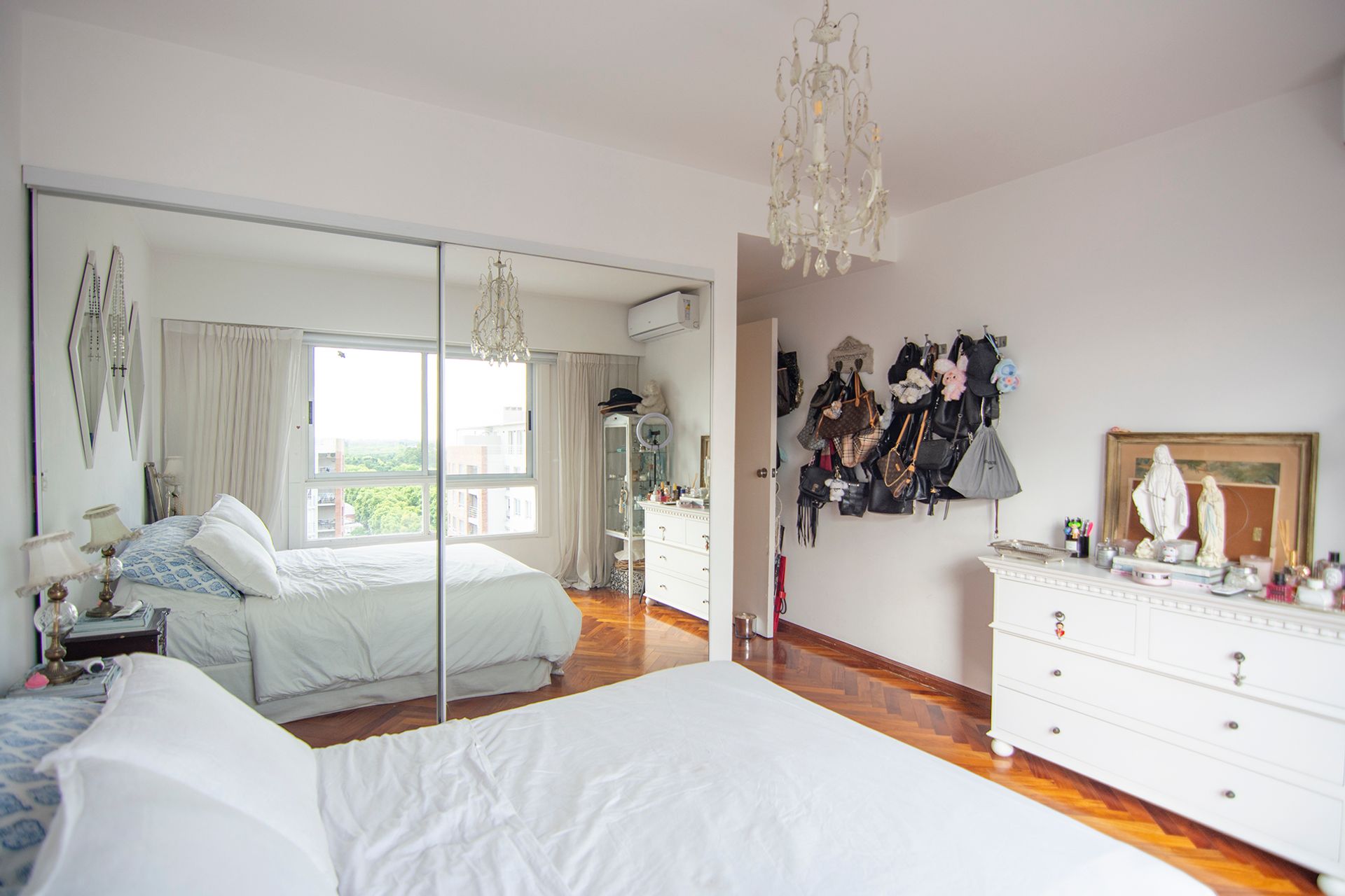 Venta Depto 4 Ambientes + 2 Cocheras, San Isidro