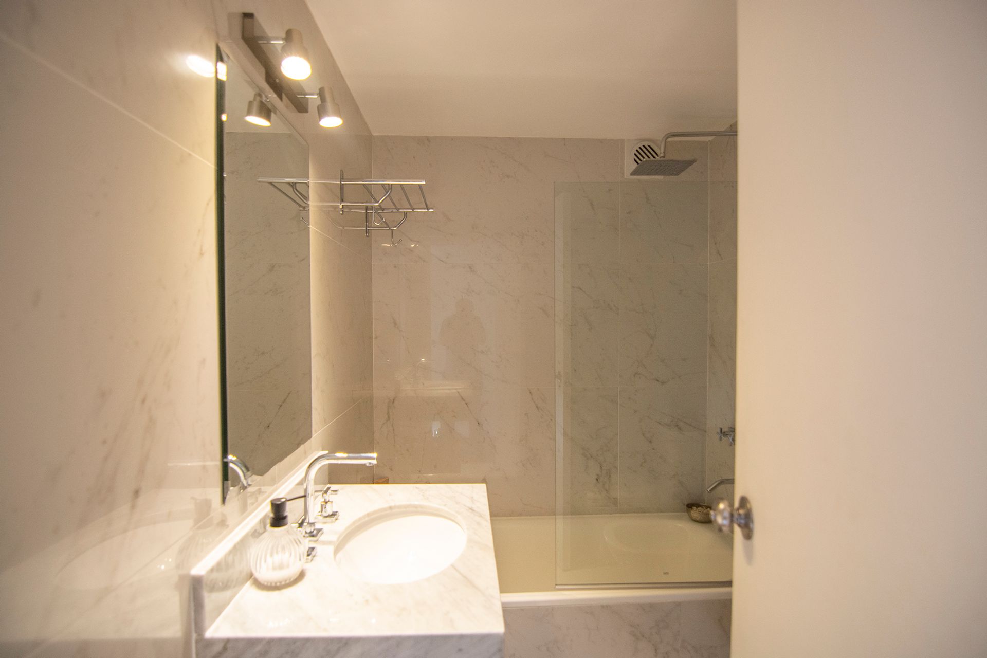 Venta Depto 4 Ambientes + 2 Cocheras, San Isidro
