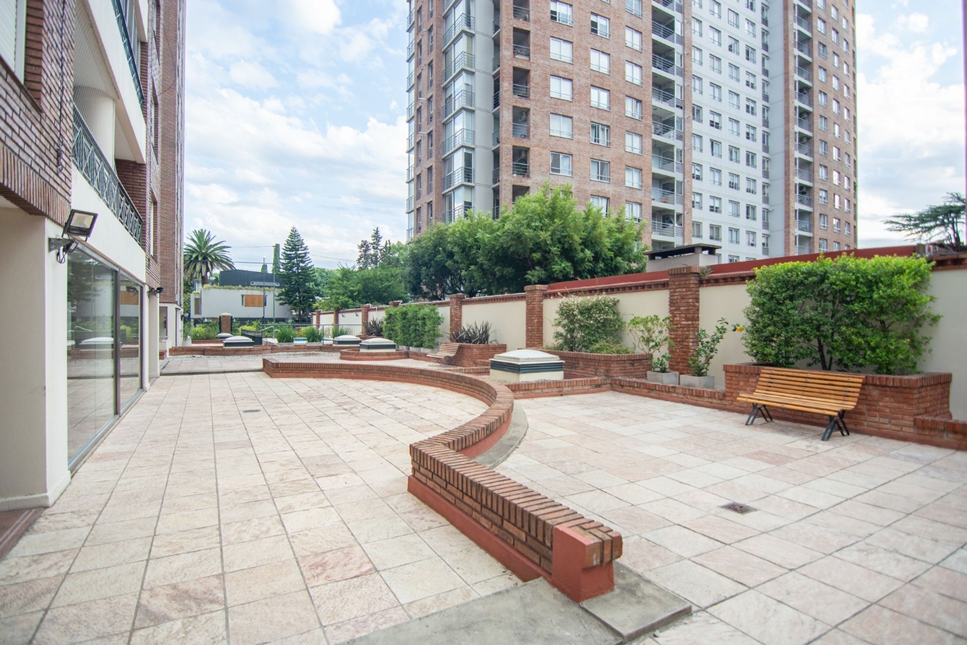 Venta Depto 4 Ambientes + 2 Cocheras, San Isidro