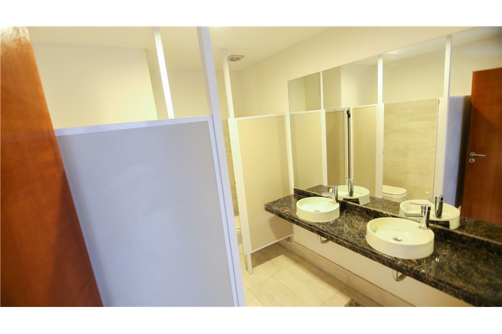 Venta Oficina Premium 245 M2/4 Cocheras/Amenities
