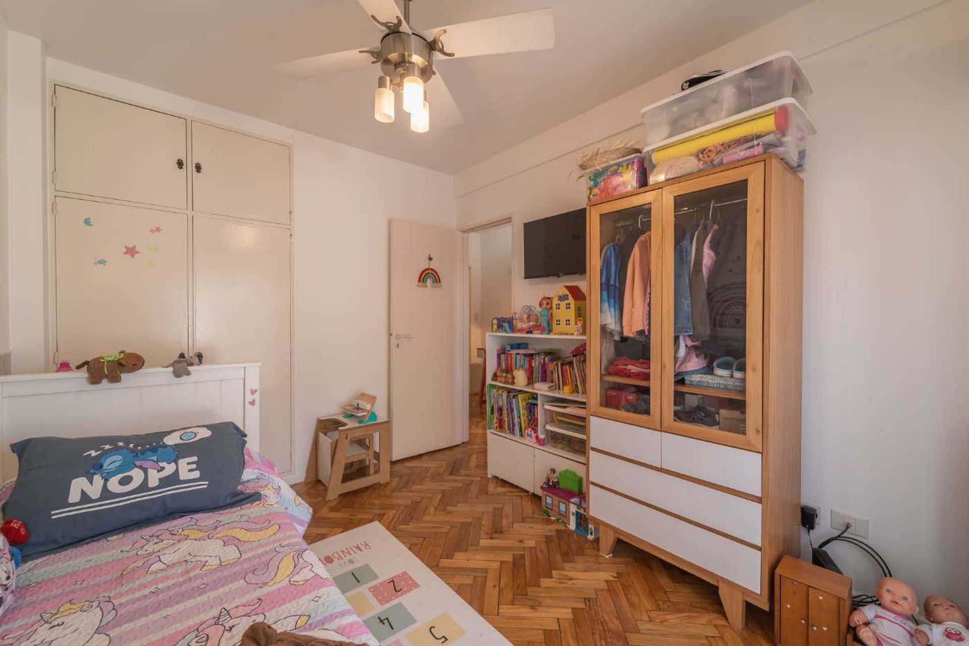 Venta Triplex 3 Ambientes Con Cochera Olivos