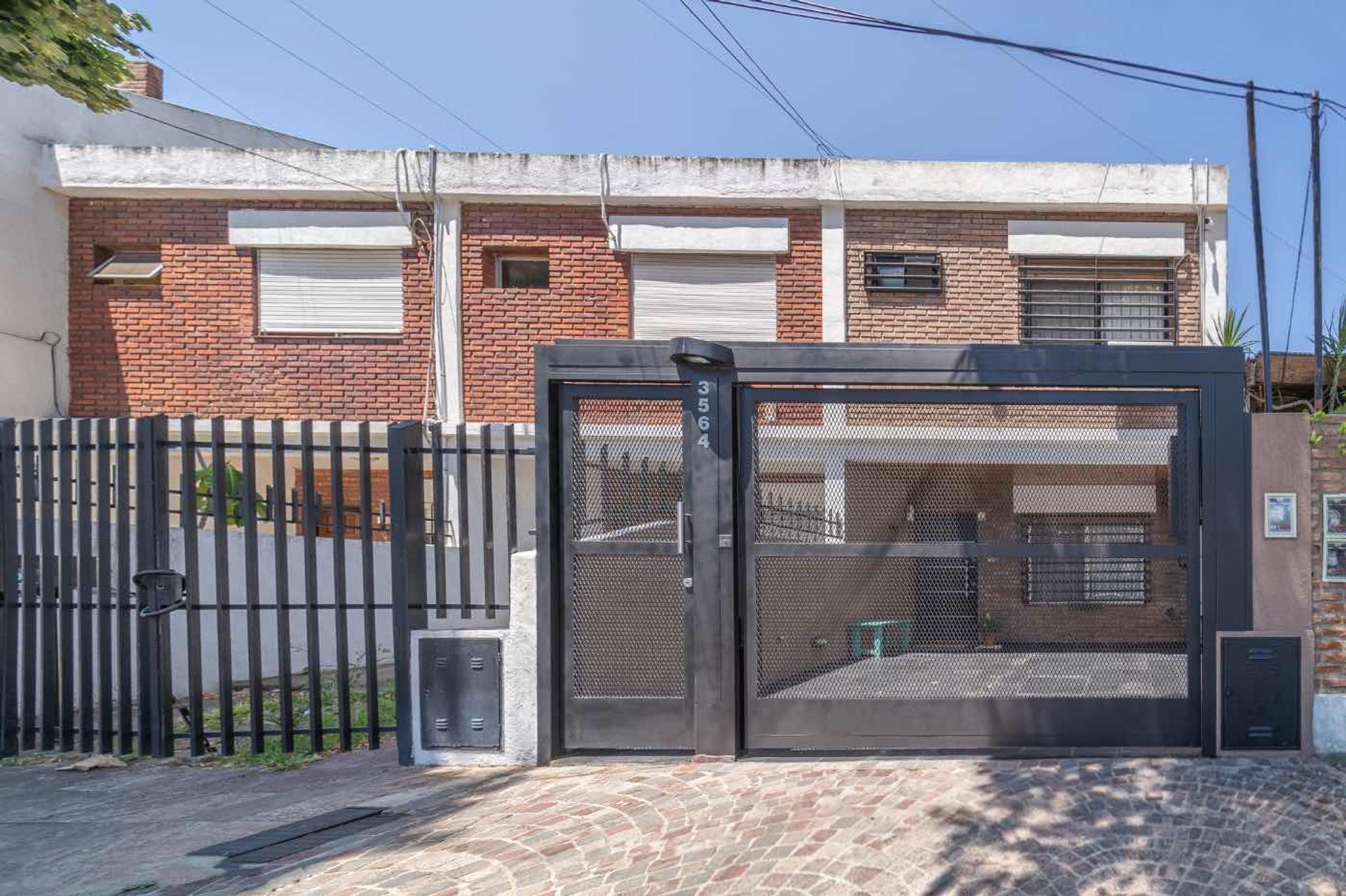 Venta Triplex 3 Ambientes Con Cochera Olivos