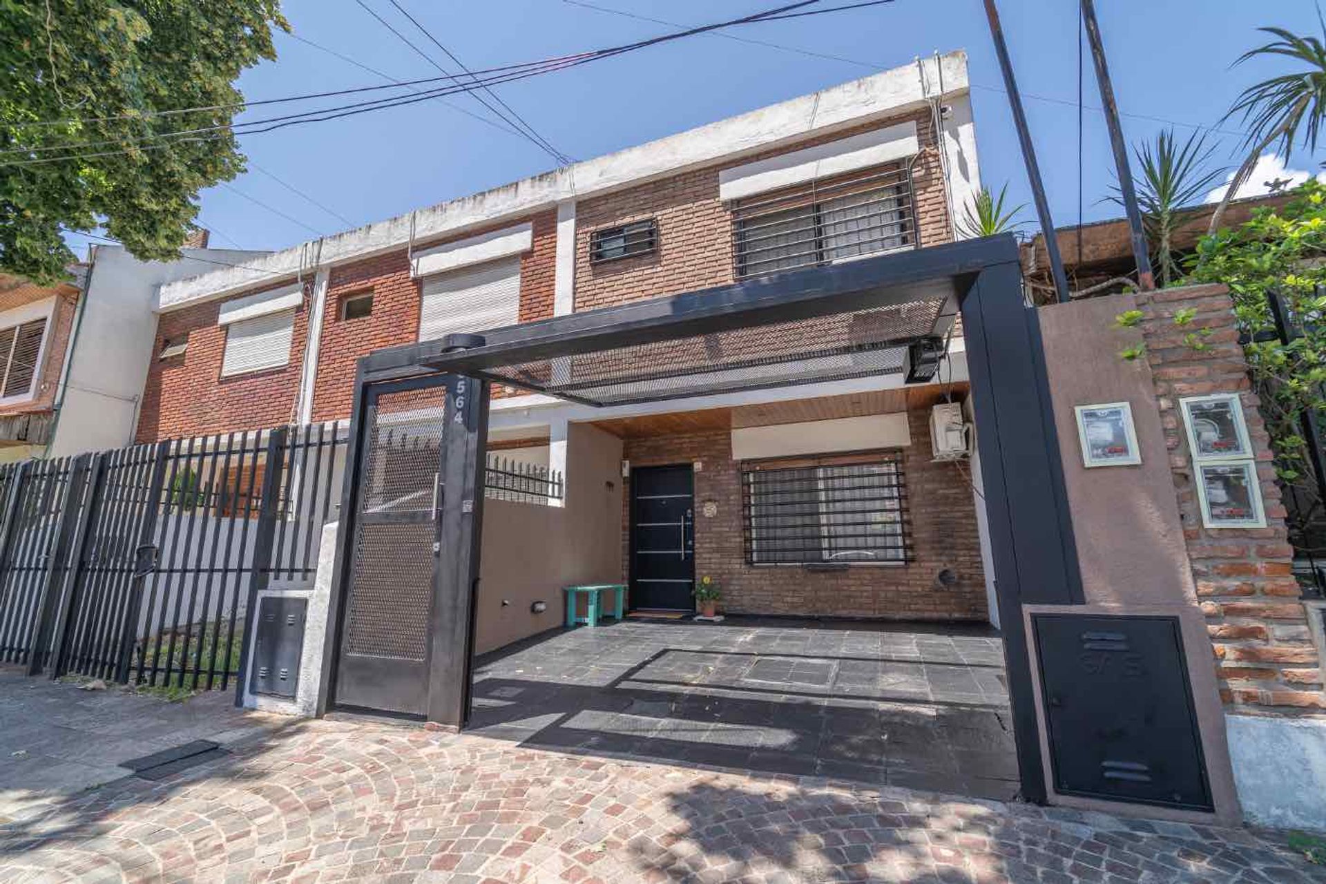 Venta Triplex 3 Ambientes Con Cochera Olivos