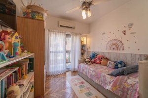 Venta Triplex 3 Ambientes Con Cochera Olivos