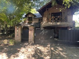 Casa En Venta 7 Ambientes Don Torcuato Balbastro