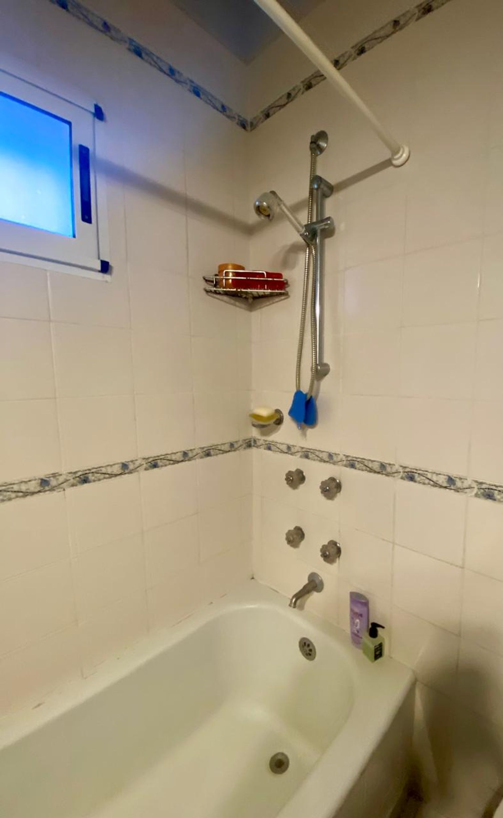 Casa 6 ambientes en venta Martinez Pileta Quincho