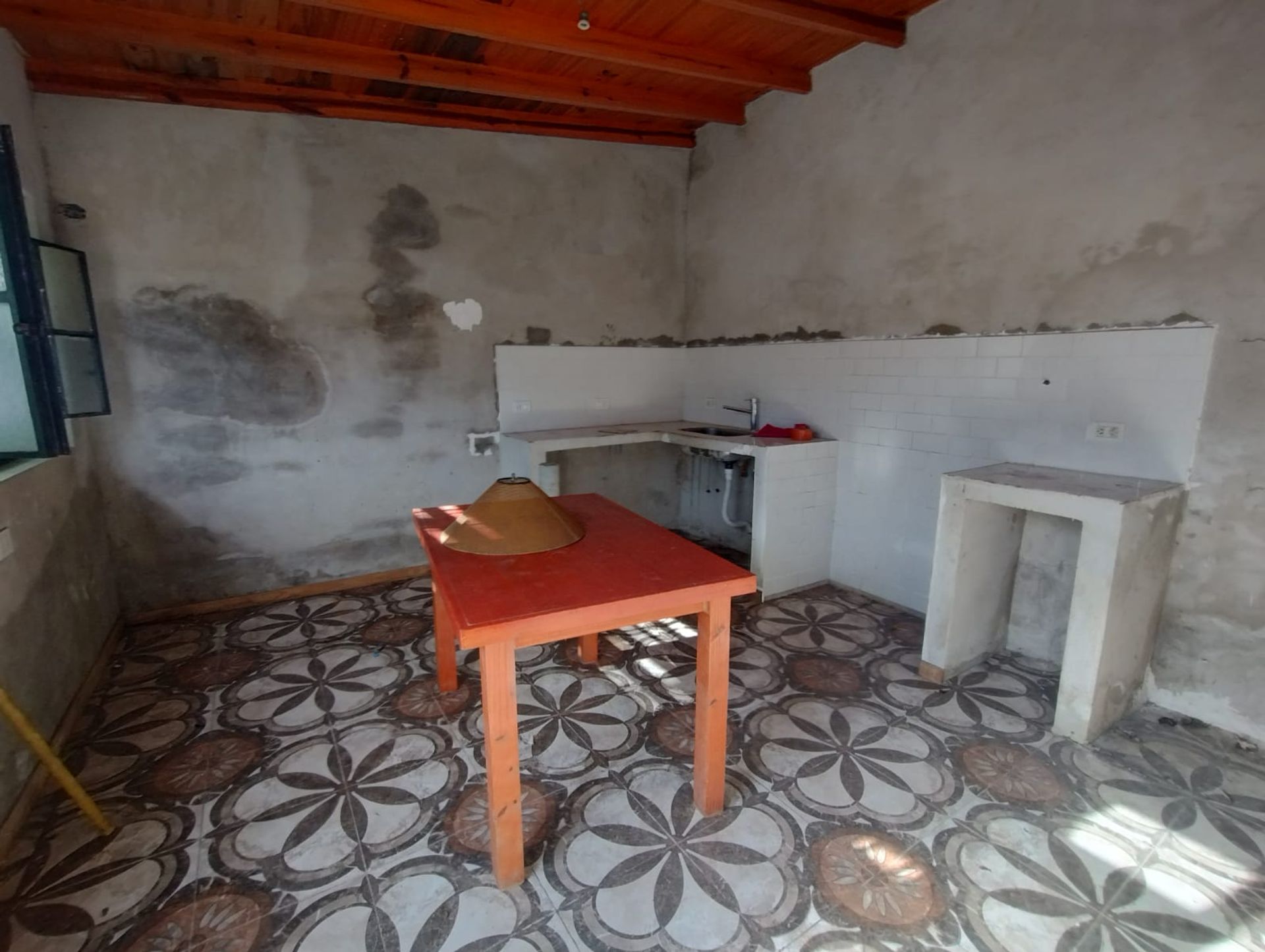 Venta De Casa De 5 Ambientes A Refaccionar