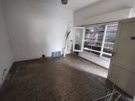 Venta De Casa De 5 Ambientes A Refaccionar