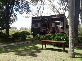 Casa 5 Ambientes Sobre Arroyo Caraguata