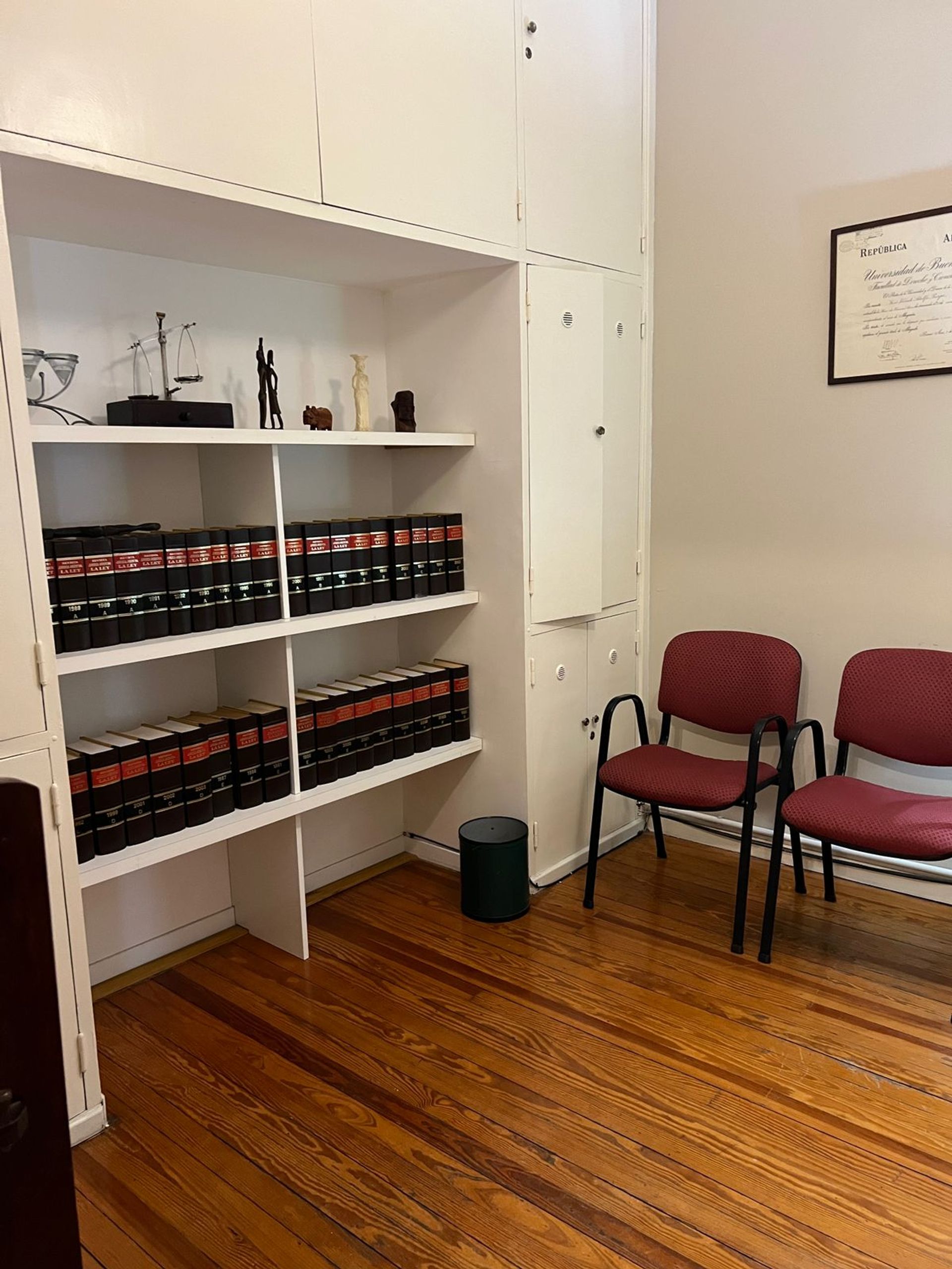 Venta oficina o consultorio San Isidro
