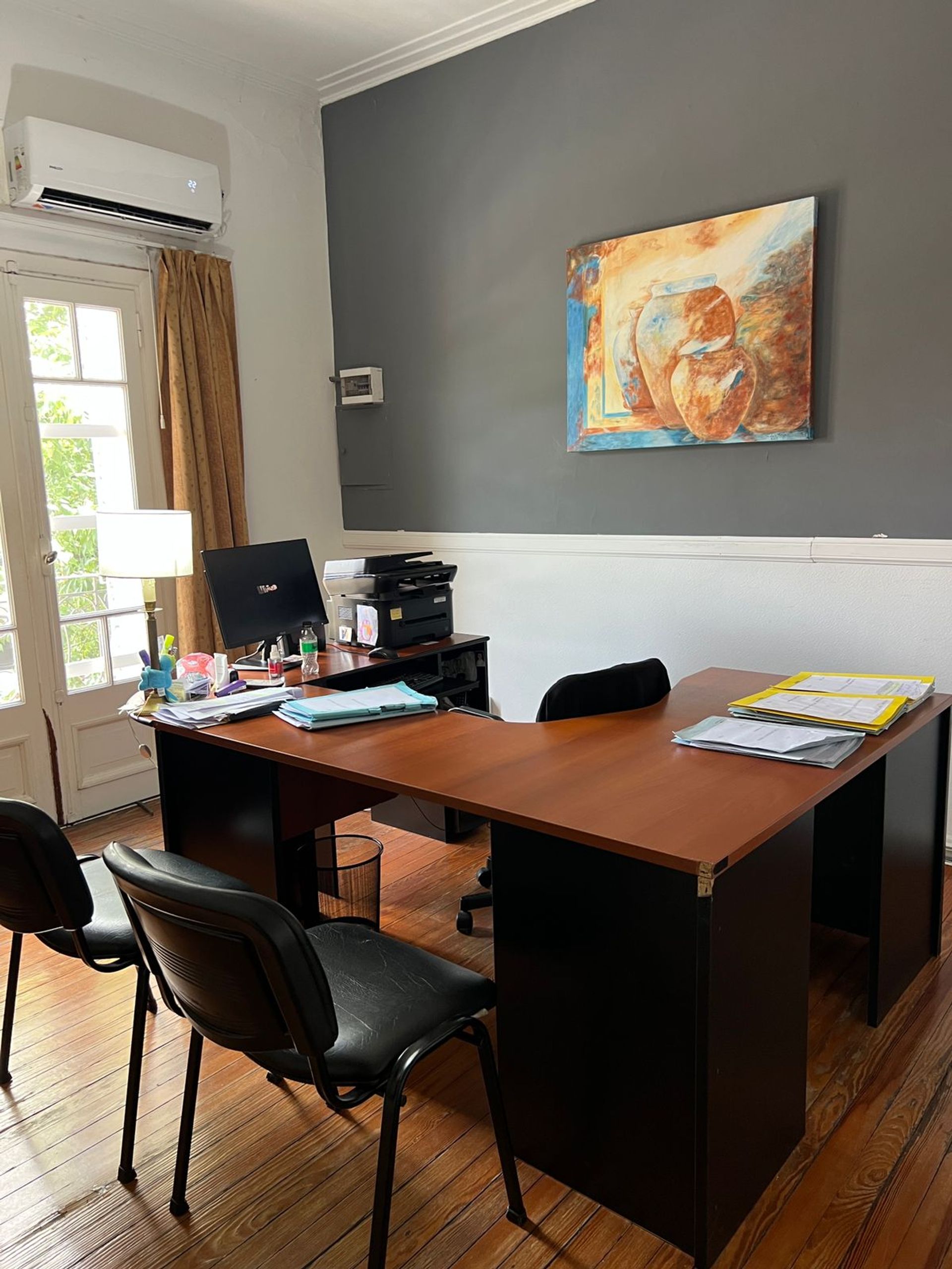 Venta oficina o consultorio San Isidro