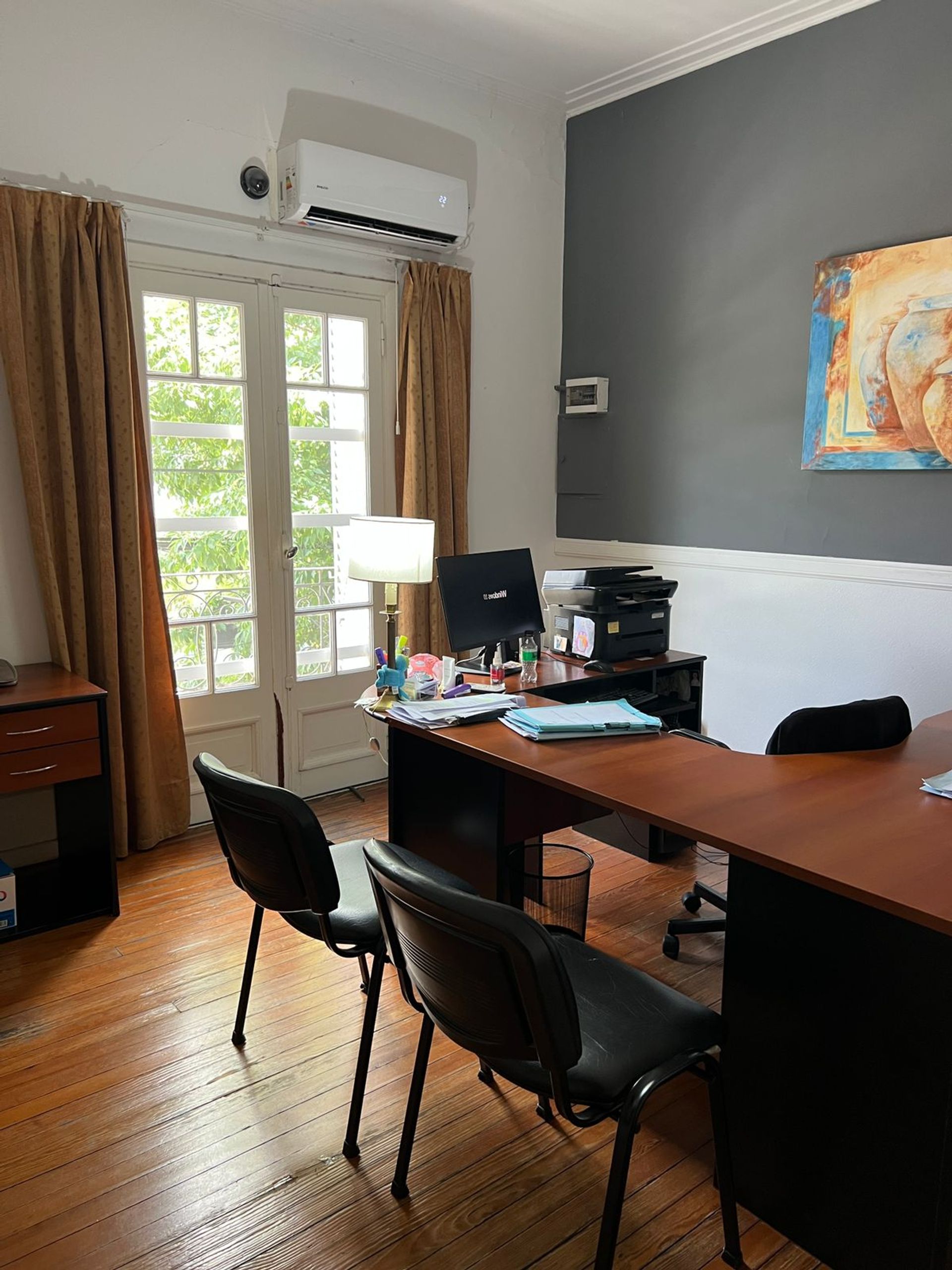 Venta oficina o consultorio San Isidro