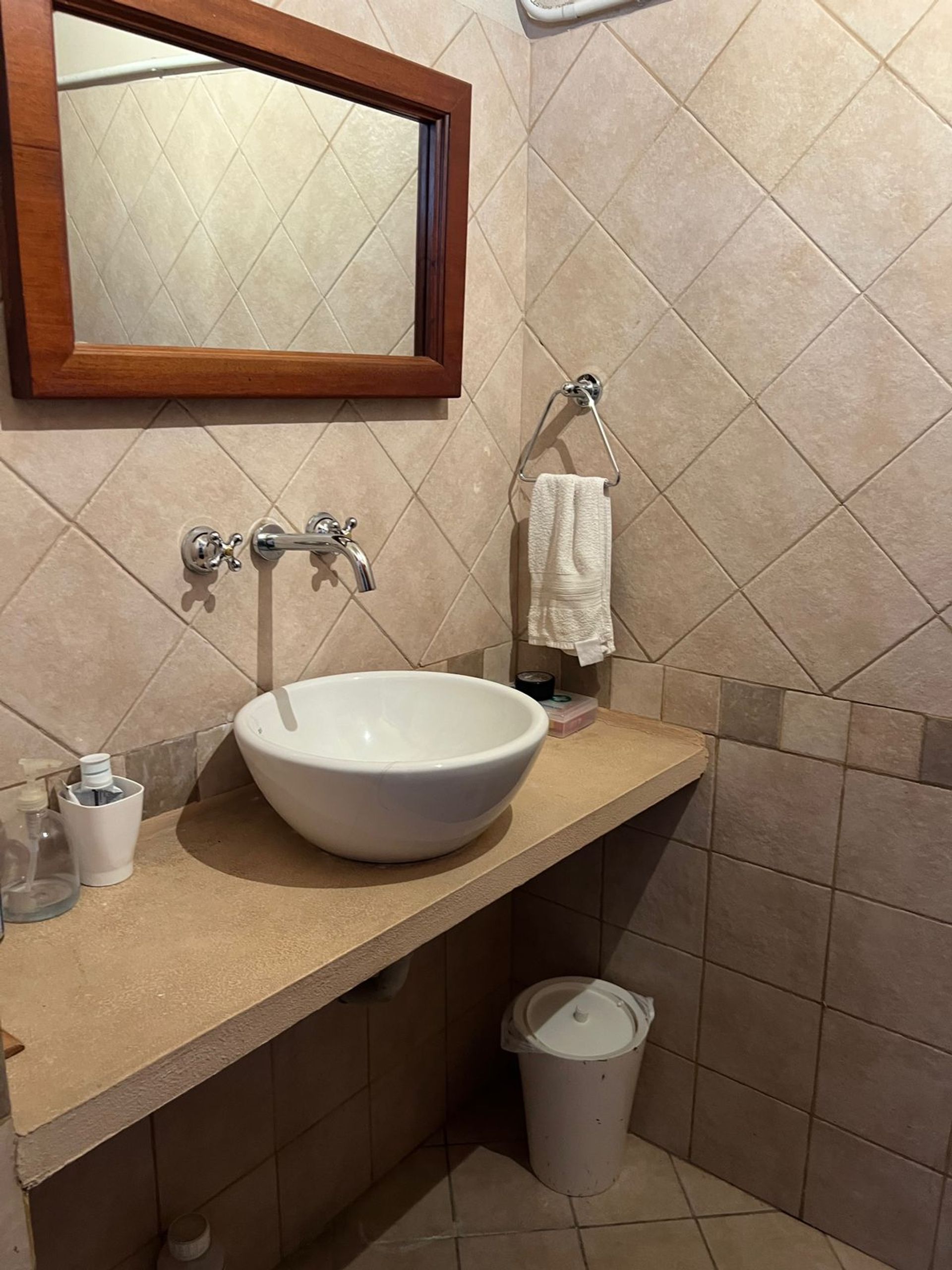 Venta oficina o consultorio San Isidro