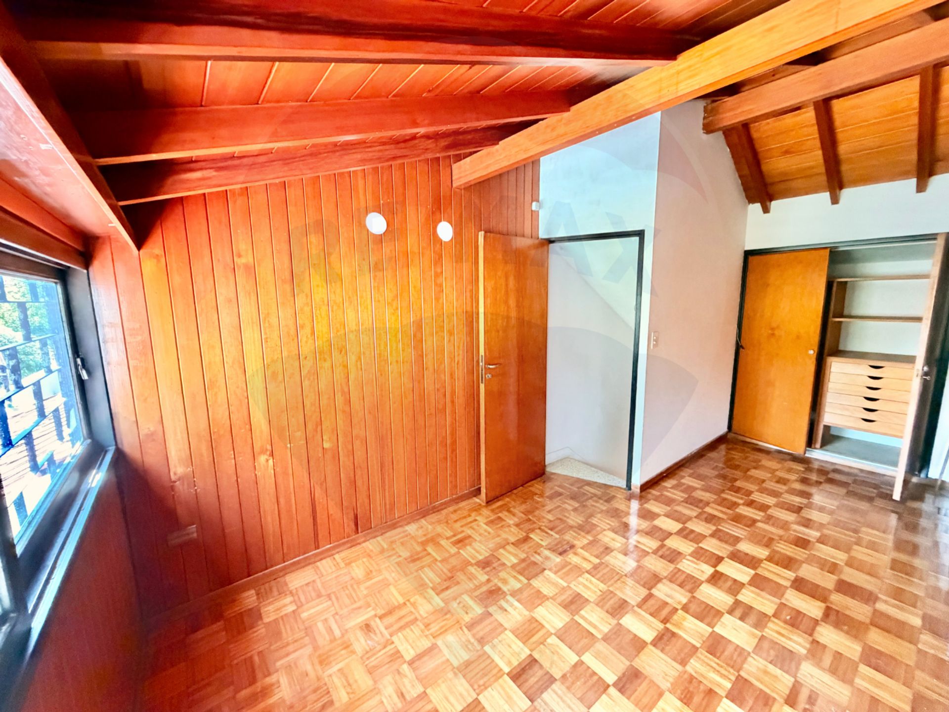 Alquiler PH al frente 3 ambientes, garage y patio