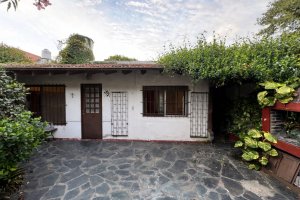 Ph En Venta -En Olivos- Con Patio