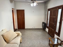 Ph En Venta -En Olivos- Con Patio