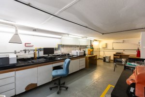 Galpon Laboratorio Con Oficinas En Villa Martelli