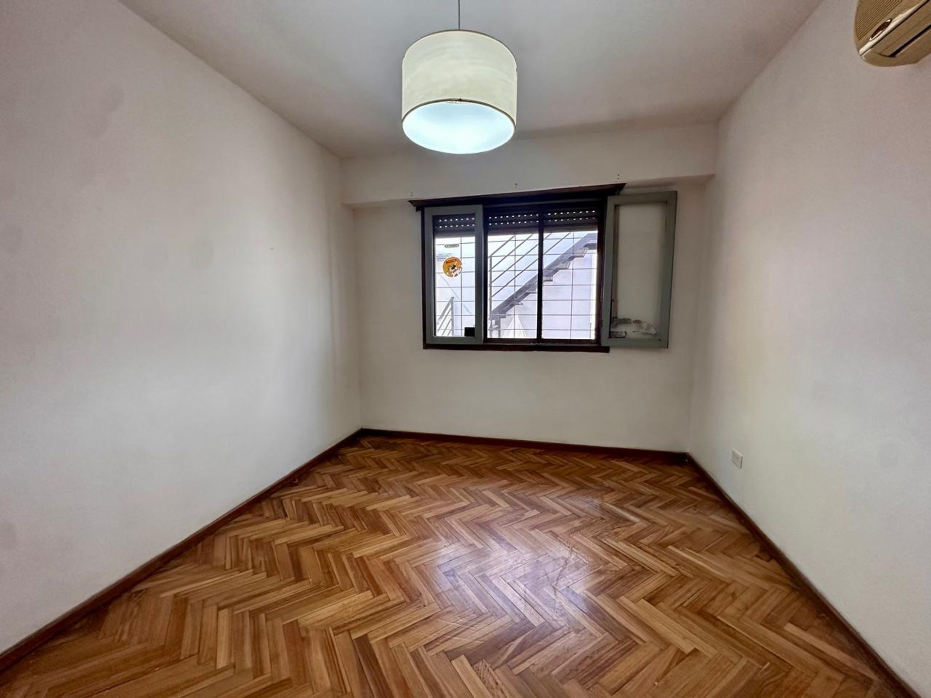 Alquiler Ph 3 Amb San Isidro Terraza Cochera Luz